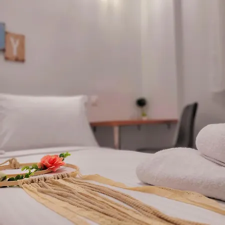 Urban Chic By Casa D'oro *