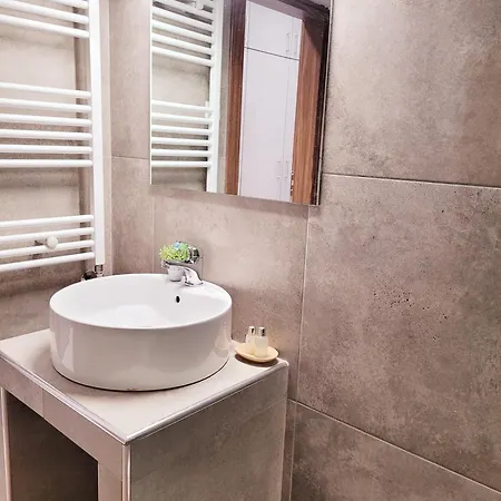 Apartament Urban Chic By Goldenland